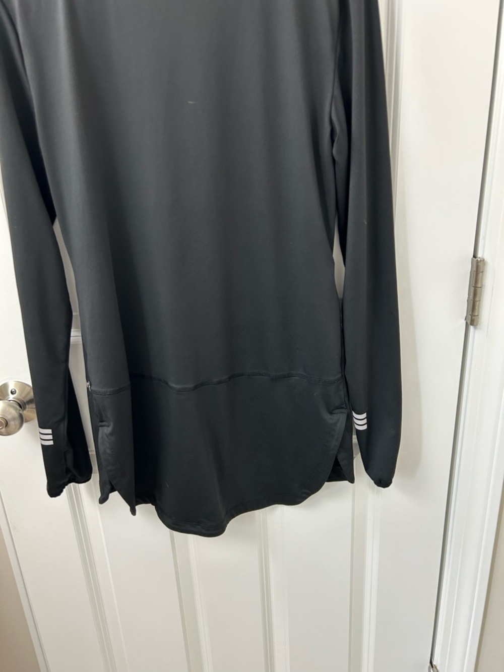 Veil Black Quarter-Zip Modest Performance Pullover - Picture 4 of 6